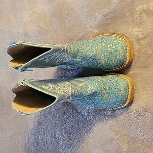 Toddler Girls Size 6 Roper Boots, light blue and silver with sparkles.